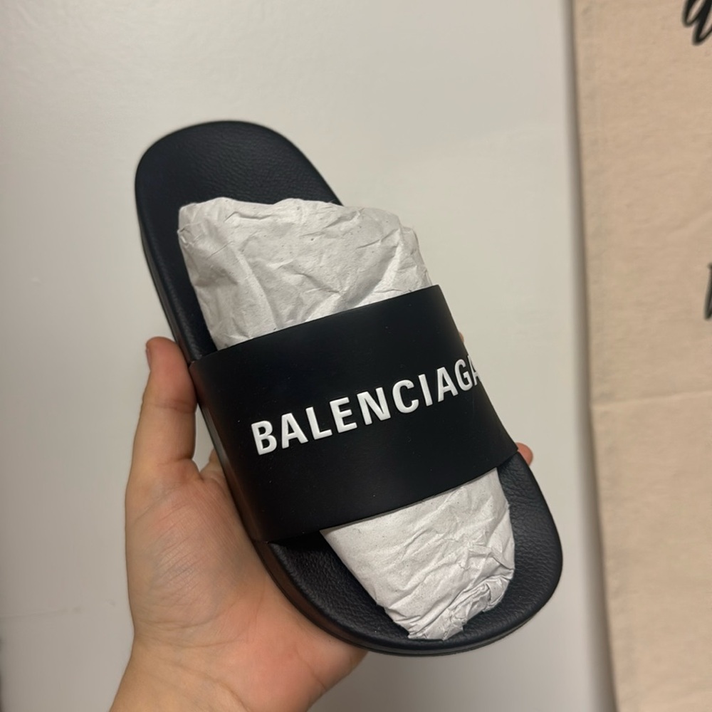 NEW Kids balenciaga slides